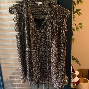 Pleione Black Floral Smocked Yoke Sleeveless Camisole